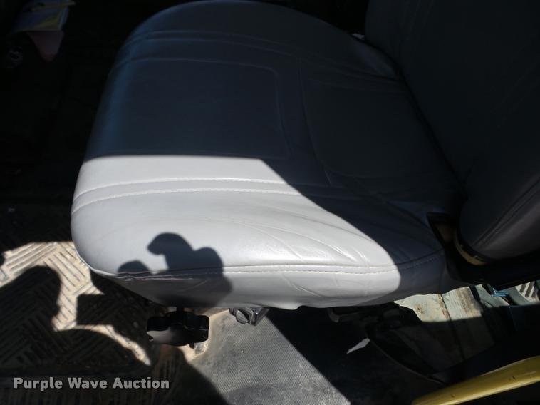 image for item K6476 2002 Freightliner FL80 digger derrick truck