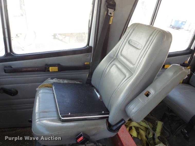 image for item K6476 2002 Freightliner FL80 digger derrick truck