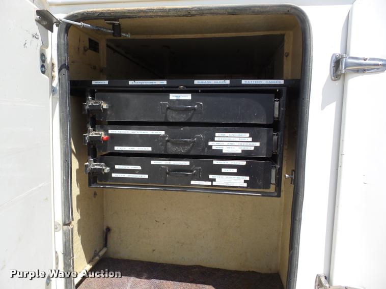 image for item K6476 2002 Freightliner FL80 digger derrick truck