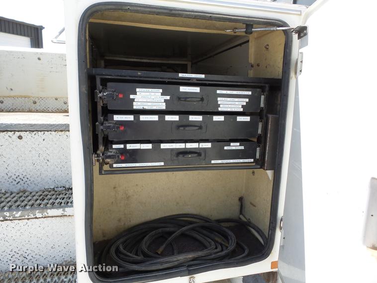 image for item K6476 2002 Freightliner FL80 digger derrick truck