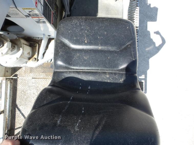 image for item K6476 2002 Freightliner FL80 digger derrick truck