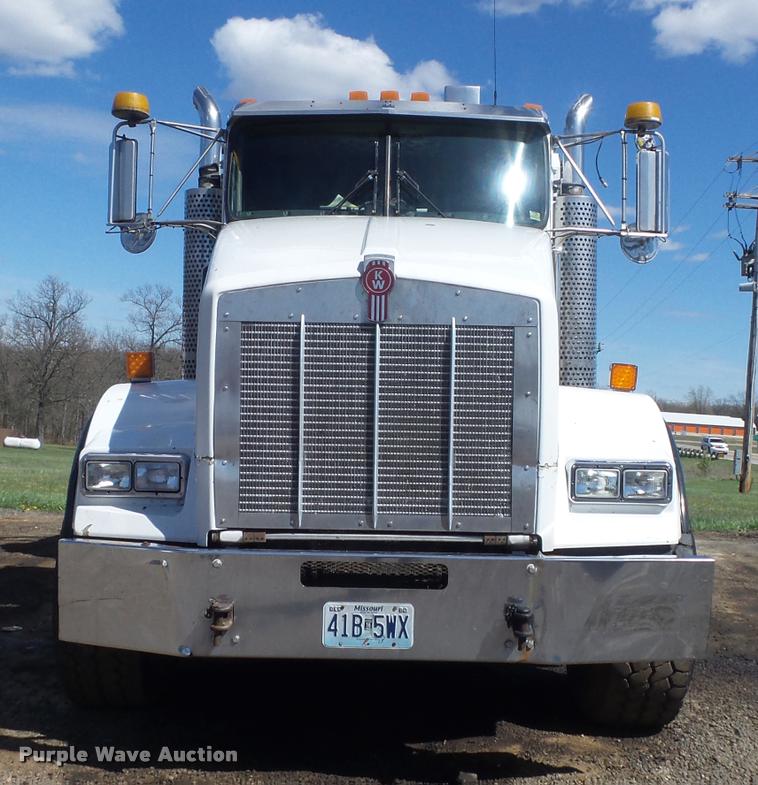 image for item K7681 2005 Kenworth T800B dump truck