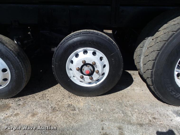 image for item K7681 2005 Kenworth T800B dump truck