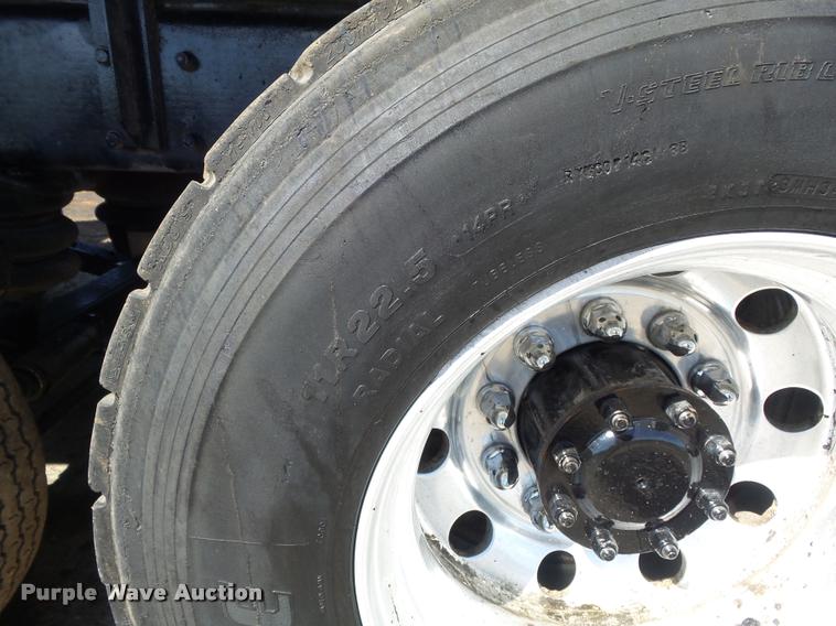 image for item K7681 2005 Kenworth T800B dump truck