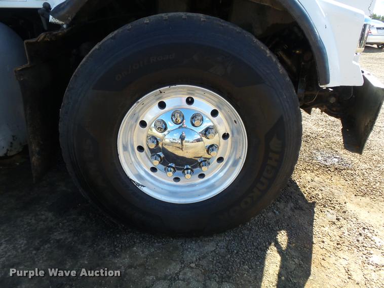 image for item K7681 2005 Kenworth T800B dump truck