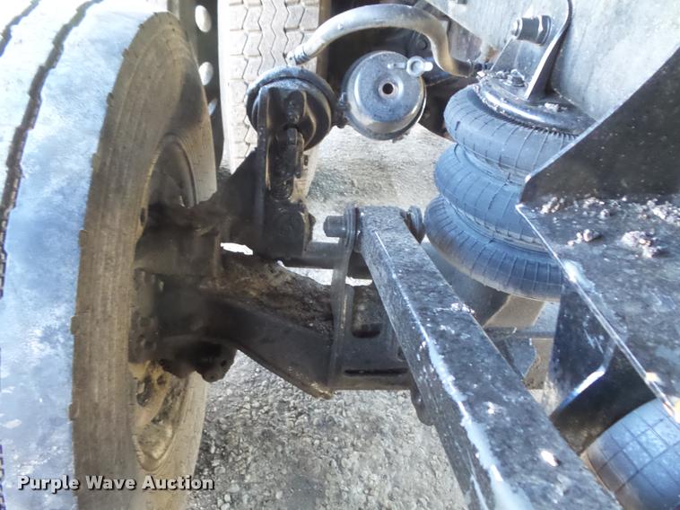 image for item K7681 2005 Kenworth T800B dump truck