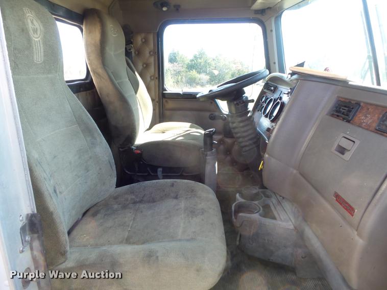 image for item K7681 2005 Kenworth T800B dump truck