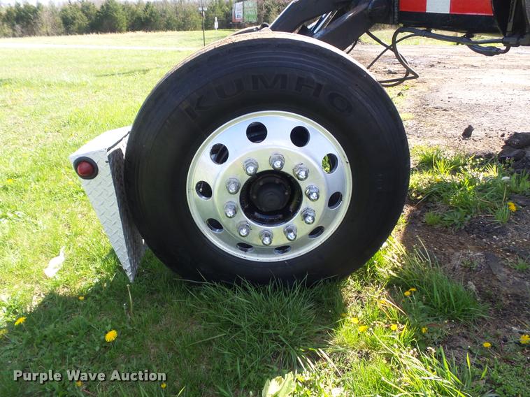 image for item K7681 2005 Kenworth T800B dump truck