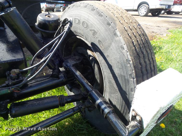 image for item K7681 2005 Kenworth T800B dump truck