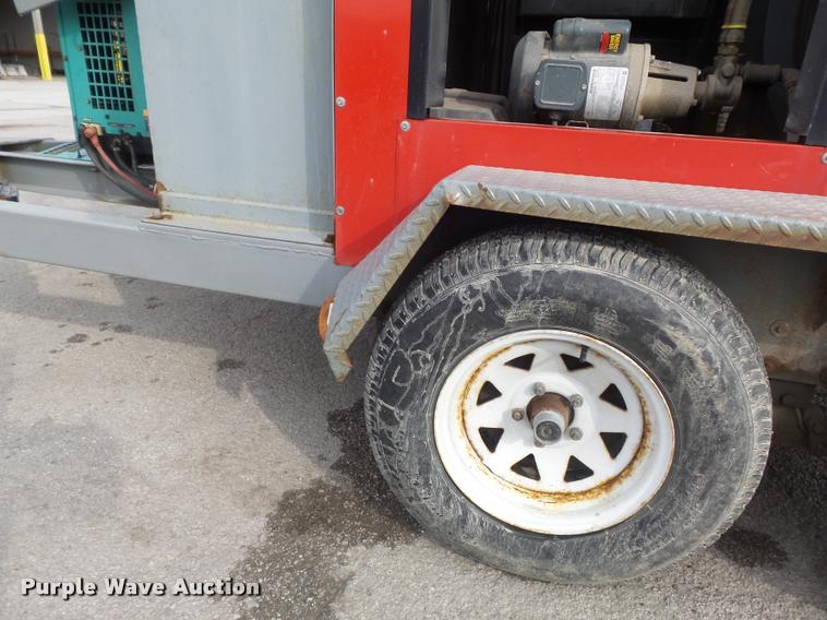 image for item K7685 2005 Ground Heater E3000 hydronic ground heater