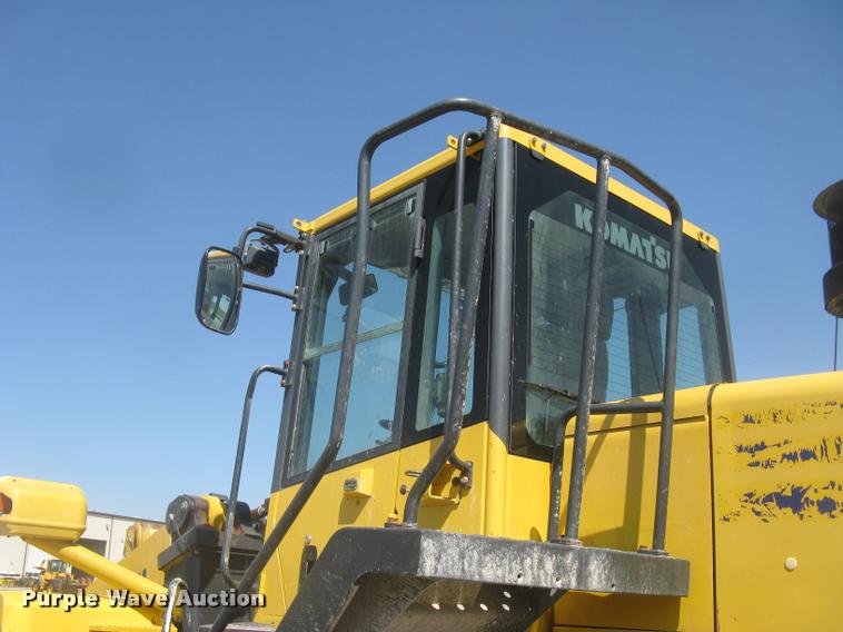 image for item L2384 2010 Komatsu WA480 wheel loader