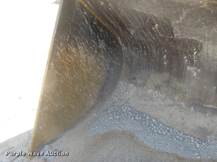 image for item L2384 2010 Komatsu WA480 wheel loader