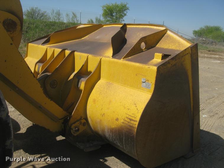 image for item L2384 2010 Komatsu WA480 wheel loader