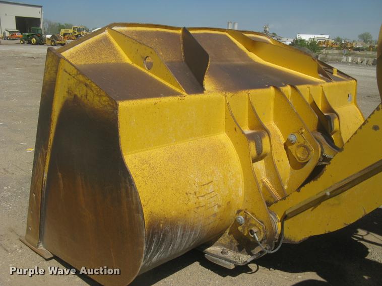 image for item L2384 2010 Komatsu WA480 wheel loader