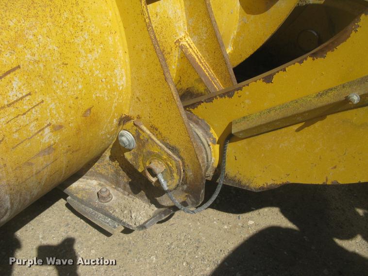 image for item L2384 2010 Komatsu WA480 wheel loader