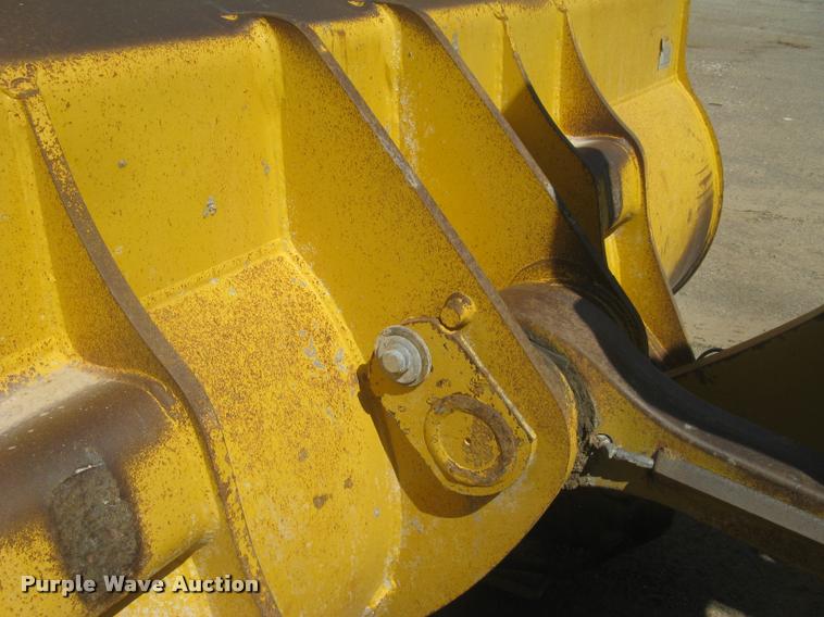 image for item L2384 2010 Komatsu WA480 wheel loader