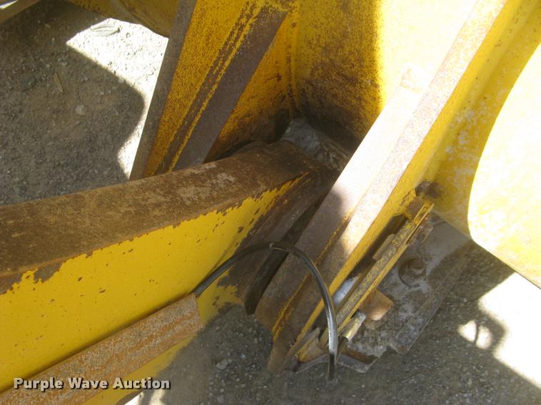 image for item L2384 2010 Komatsu WA480 wheel loader