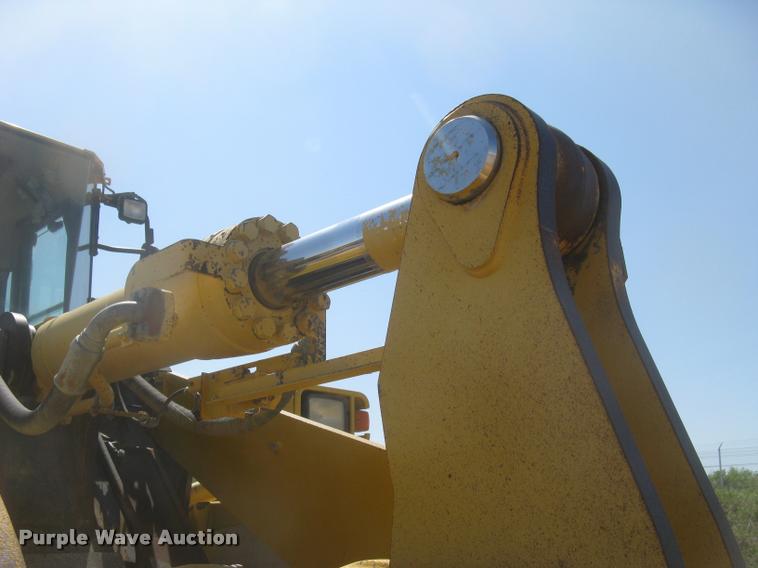 image for item L2384 2010 Komatsu WA480 wheel loader