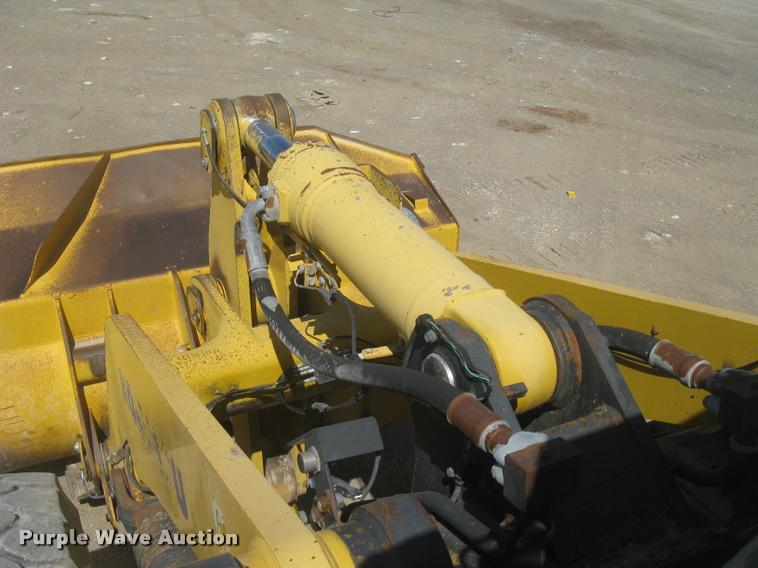 image for item L2384 2010 Komatsu WA480 wheel loader