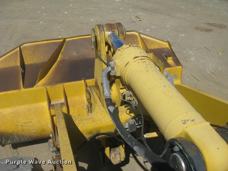 image for item L2384 2010 Komatsu WA480 wheel loader