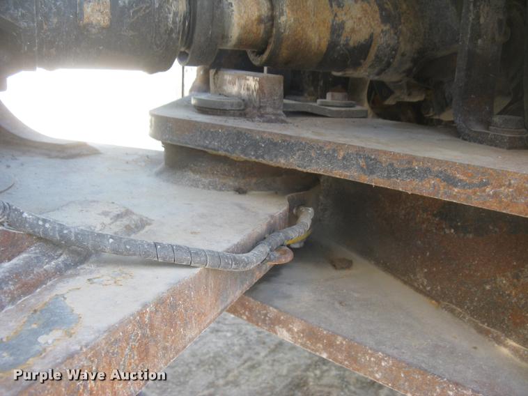 image for item L2384 2010 Komatsu WA480 wheel loader