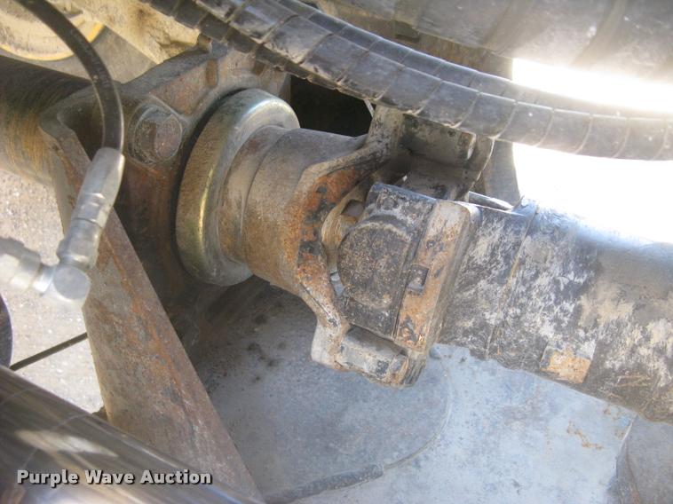 image for item L2384 2010 Komatsu WA480 wheel loader