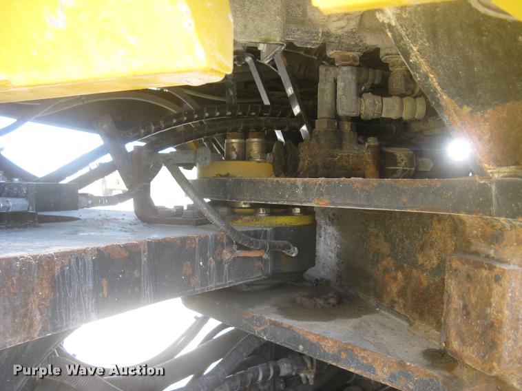 image for item L2384 2010 Komatsu WA480 wheel loader