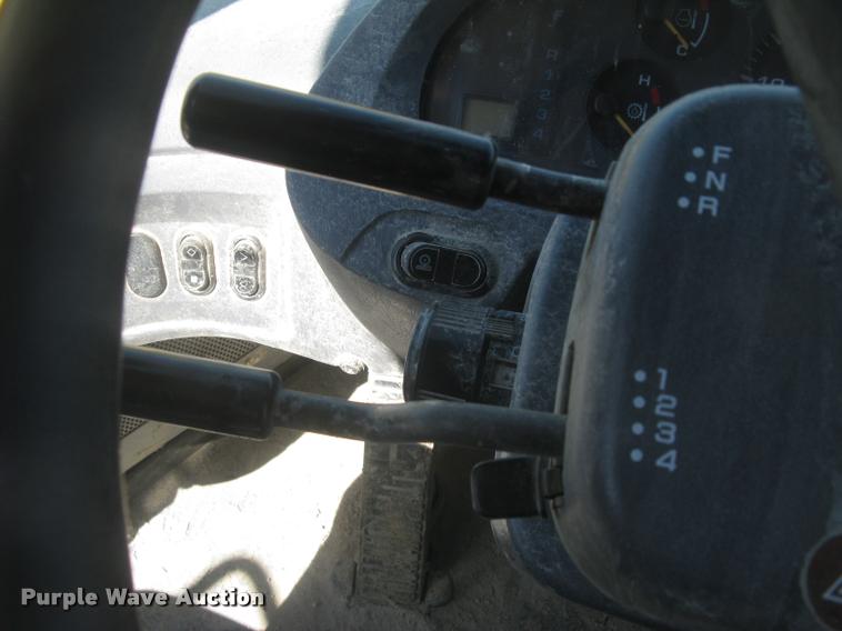 image for item L2384 2010 Komatsu WA480 wheel loader