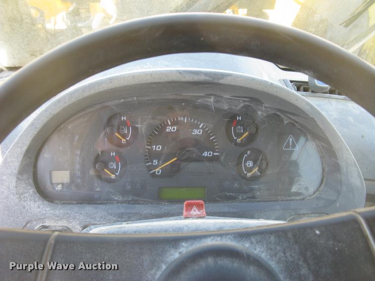 image for item L2384 2010 Komatsu WA480 wheel loader