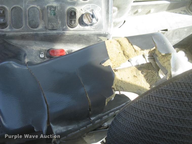 image for item L2384 2010 Komatsu WA480 wheel loader