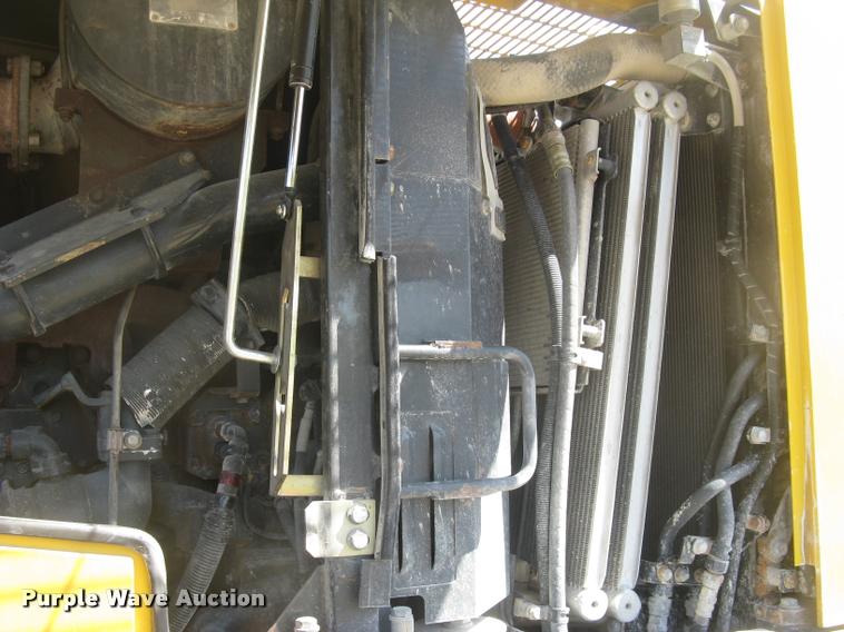 image for item L2384 2010 Komatsu WA480 wheel loader