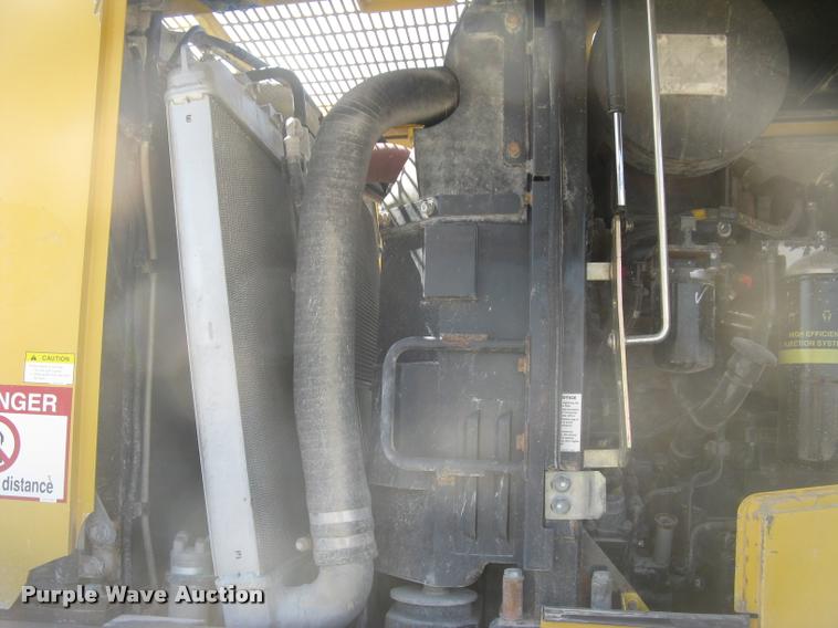 image for item L2384 2010 Komatsu WA480 wheel loader
