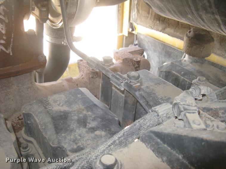 image for item L2384 2010 Komatsu WA480 wheel loader