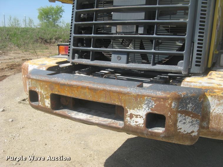 image for item L2384 2010 Komatsu WA480 wheel loader