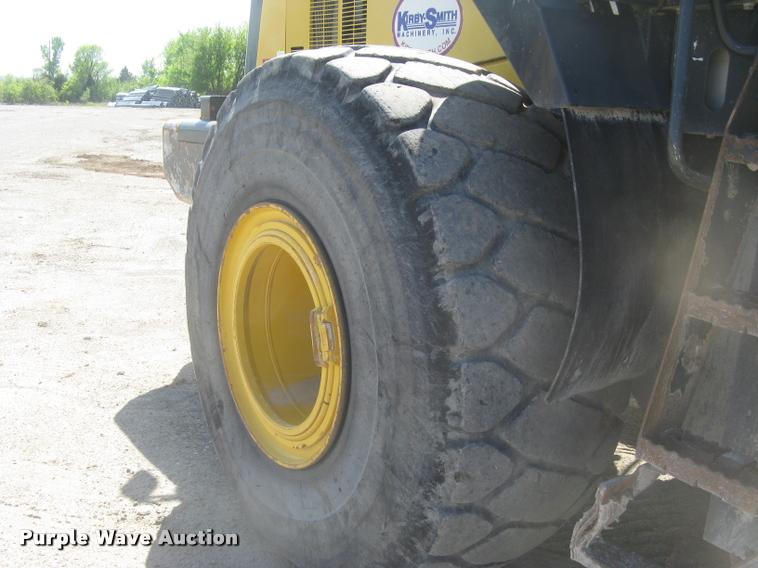image for item L2384 2010 Komatsu WA480 wheel loader