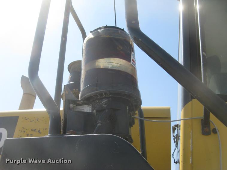 image for item L2384 2010 Komatsu WA480 wheel loader