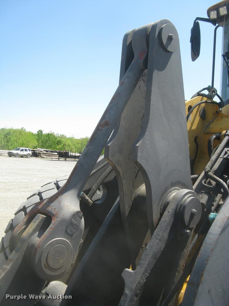 image for item L2385 2009 Volvo L90F wheel loader