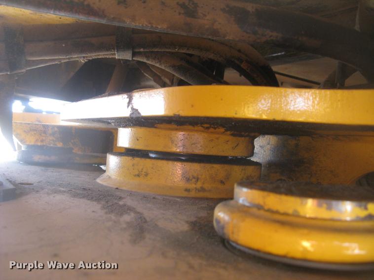 image for item L2385 2009 Volvo L90F wheel loader