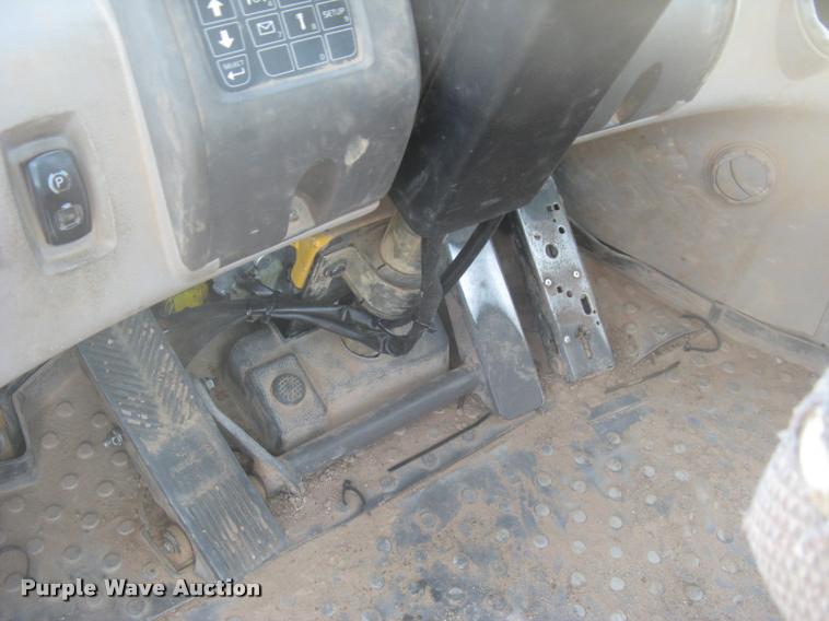 image for item L2385 2009 Volvo L90F wheel loader