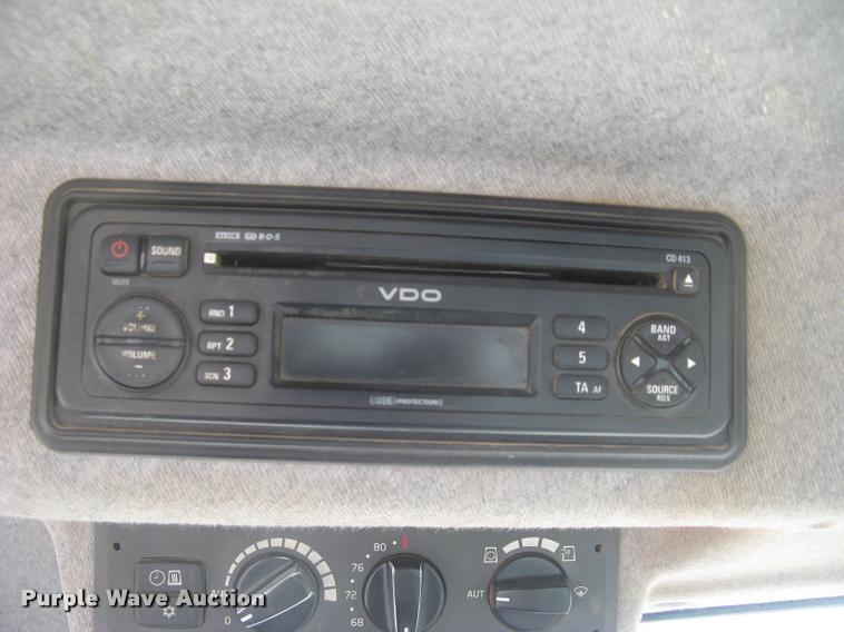 image for item L2385 2009 Volvo L90F wheel loader