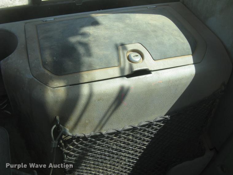 image for item L2385 2009 Volvo L90F wheel loader