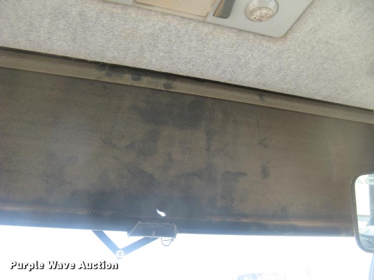 image for item L2385 2009 Volvo L90F wheel loader