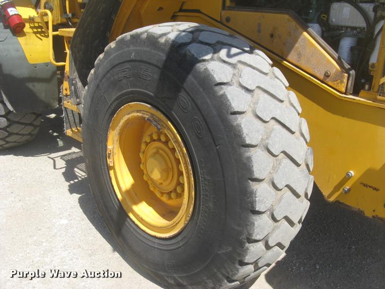 image for item L2385 2009 Volvo L90F wheel loader