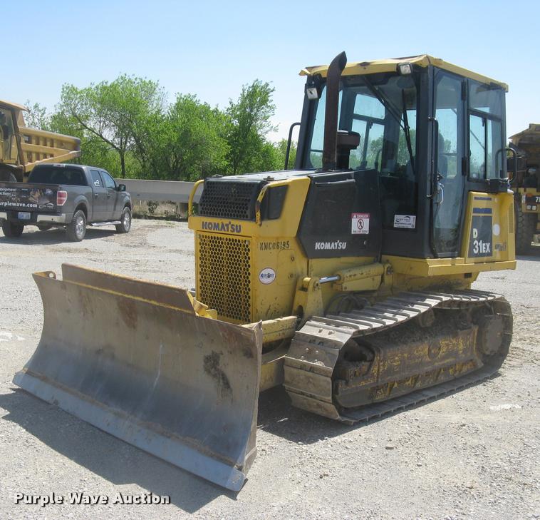 image for item L2386 2009 Komatsu D31EX KOMSTAT II dozer