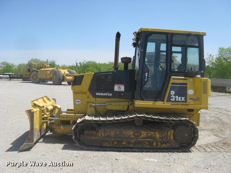 image for item L2386 2009 Komatsu D31EX KOMSTAT II dozer