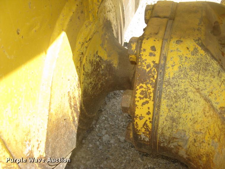 image for item L2386 2009 Komatsu D31EX KOMSTAT II dozer