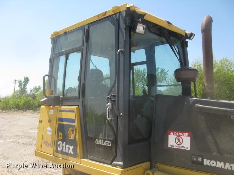 image for item L2386 2009 Komatsu D31EX KOMSTAT II dozer