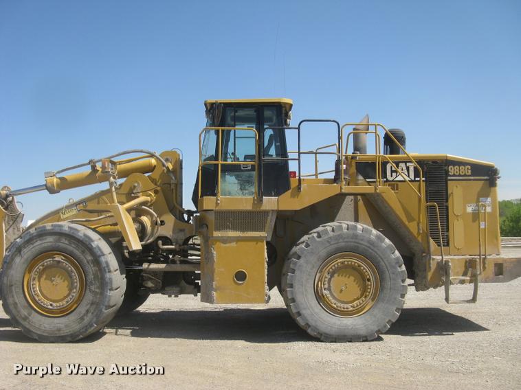 image for item L2387 2004 Caterpillar 988G wheel loader
