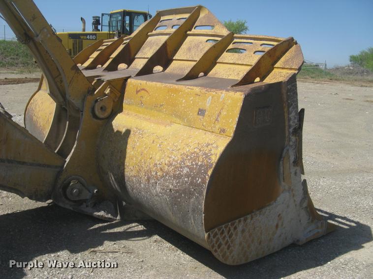 image for item L2387 2004 Caterpillar 988G wheel loader