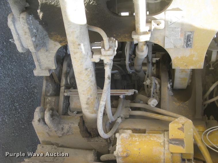 image for item L2387 2004 Caterpillar 988G wheel loader